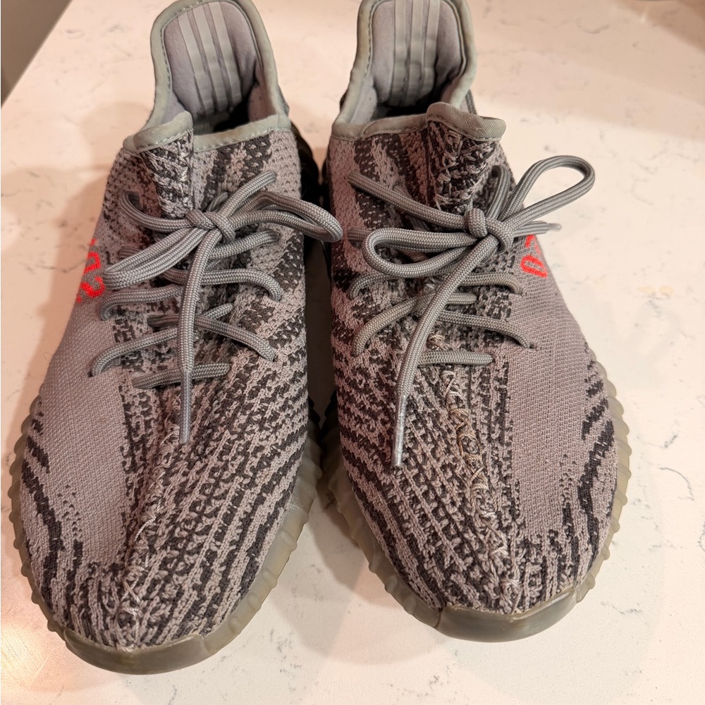 Yeezy boost 350 Beluga v2 2.0 - Size 9.5